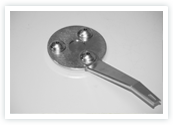 El manipulador FOURMI® es una empuñadura especialmente diseñada para colocar la FOURMI® debajo de la góndola con total seguridad.